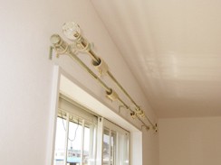 カーテンレール